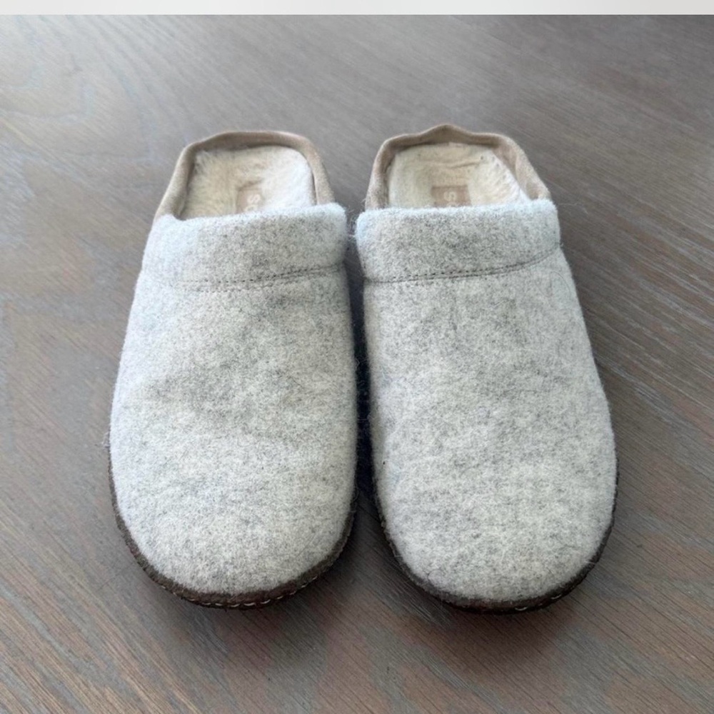 Sorel Gray Women's Slippers